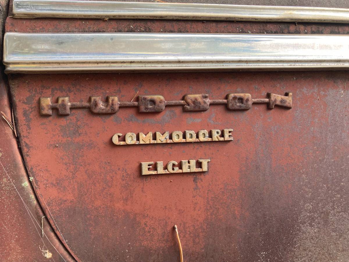 Hudson-commodore-eight-1947-red-4