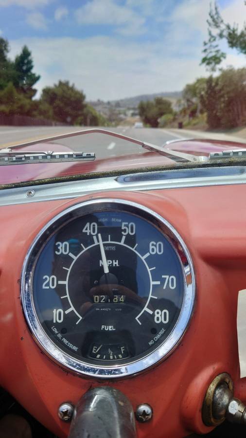 Hudson-metropolitan-1955-red-9