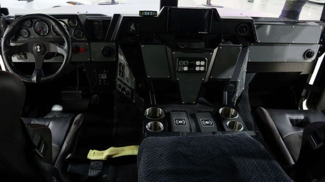 Hummer-H1-1994-SUV-14