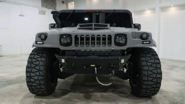 Hummer-H1-1994-SUV-4
