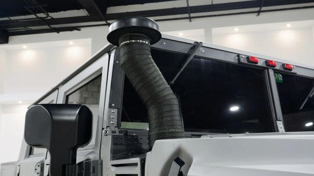 Hummer-H1-1994-SUV-8