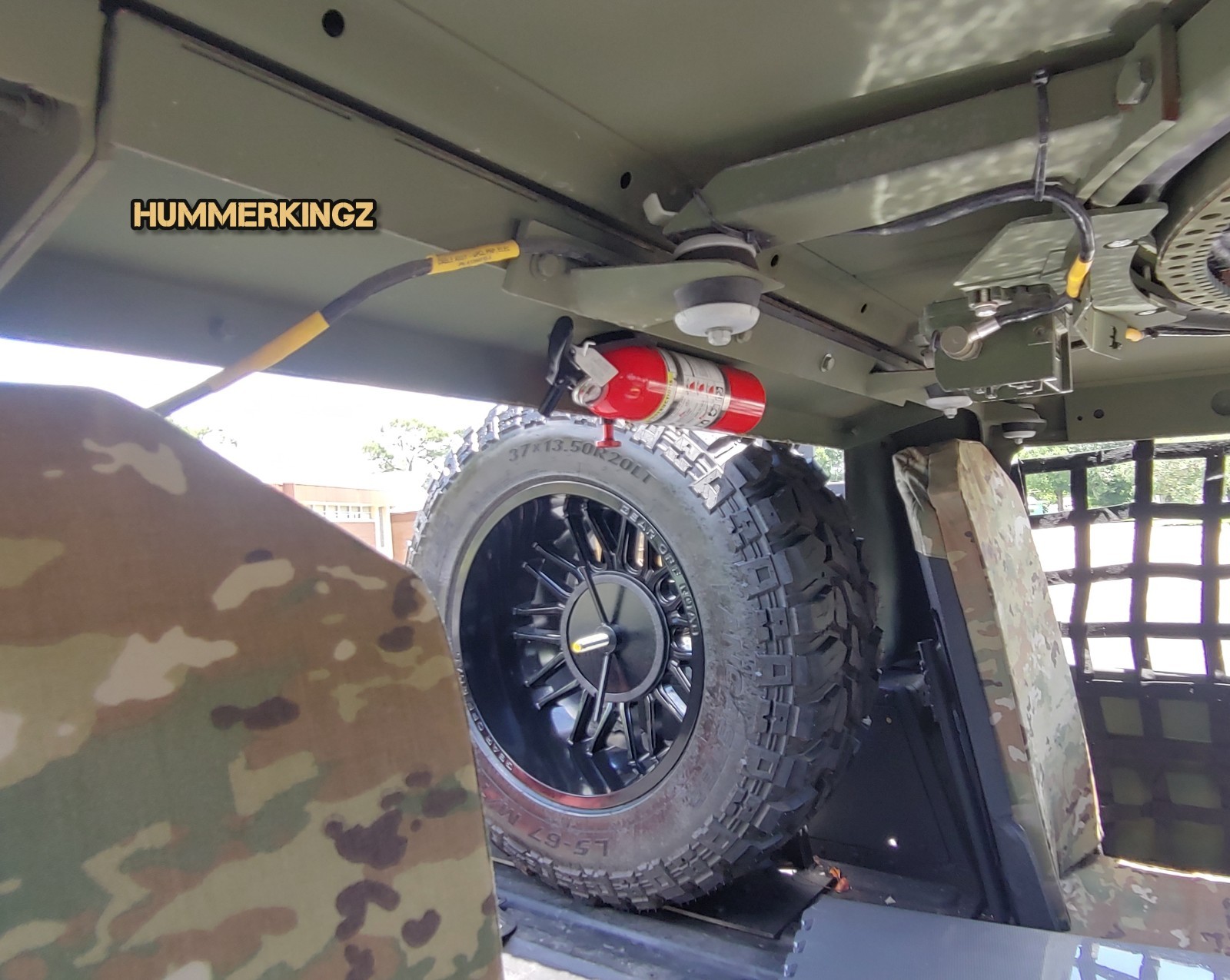Hummer-H1-1995-SUV-11