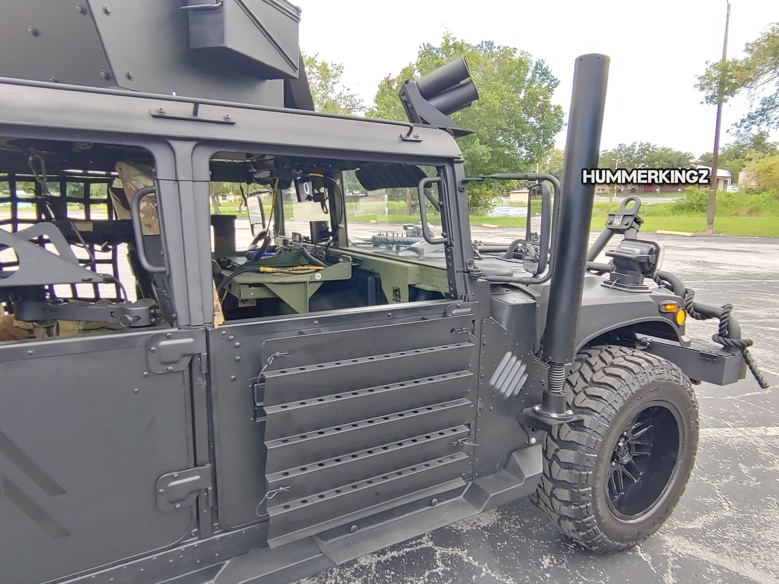 Hummer-H1-1995-SUV-15
