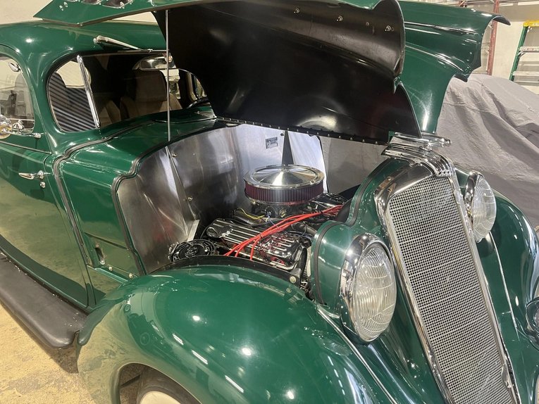 Hupmobile-Series-521-j-1935-GREEN-TAN-17