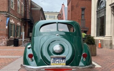 Hupmobile-Series-521-j-1935-GREEN-TAN-18