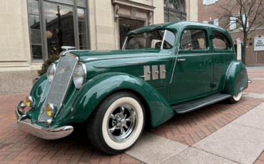 Hupmobile-Series-521-j-1935-GREEN-TAN-29