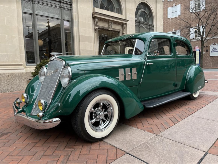 Hupmobile-Series-521-j-1935-GREEN-TAN-29