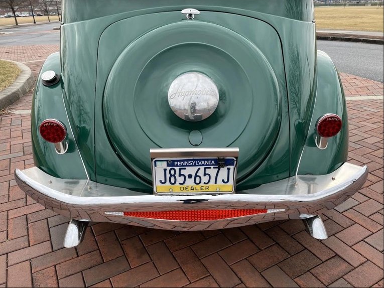 Hupmobile-Series-521-j-1935-GREEN-TAN-31