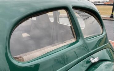 Hupmobile-Series-521-j-1935-GREEN-TAN-33