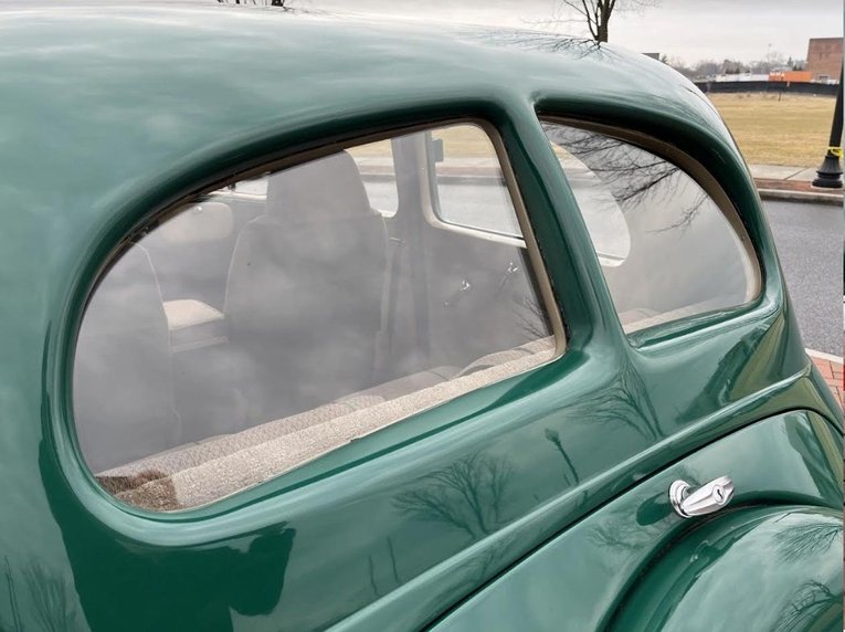 Hupmobile-Series-521-j-1935-GREEN-TAN-33