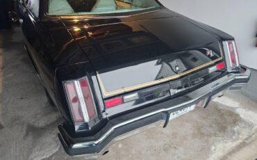 Hurst-olds-1975-black-6