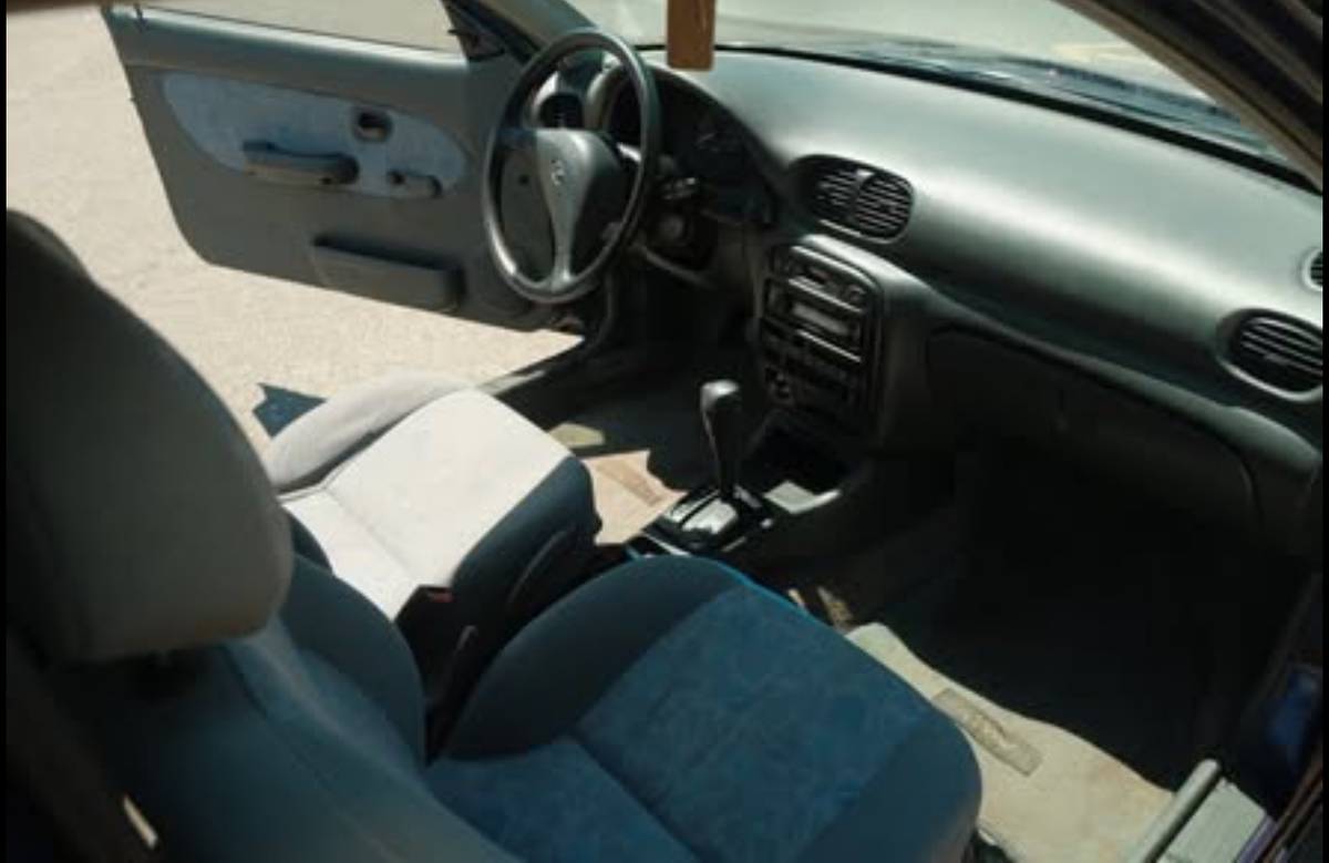 Hyundai-accent-1995-purple-3