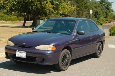 Hyundai-accent-1995-purple