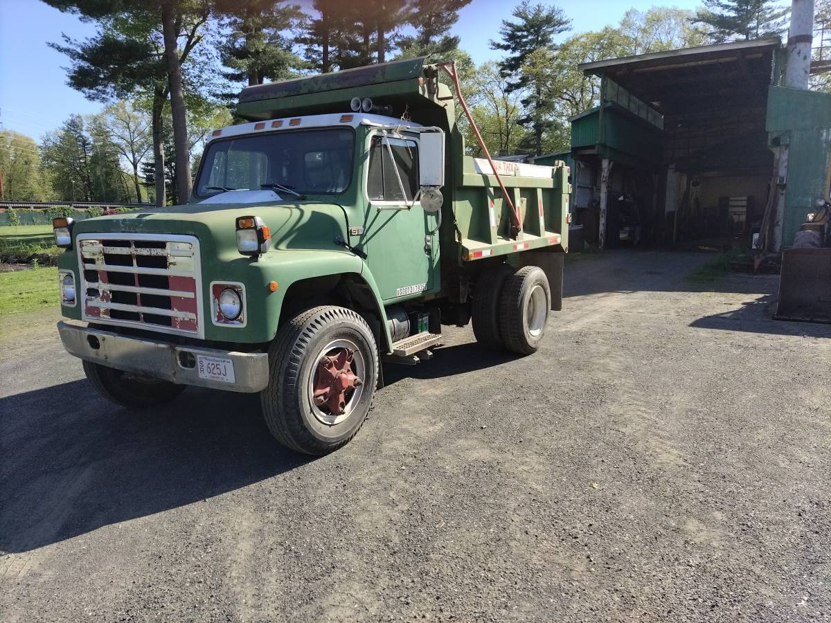 Ihc-s1600-diesel-1985-green-1