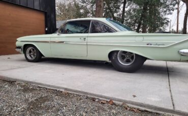Impala-1961-green-17