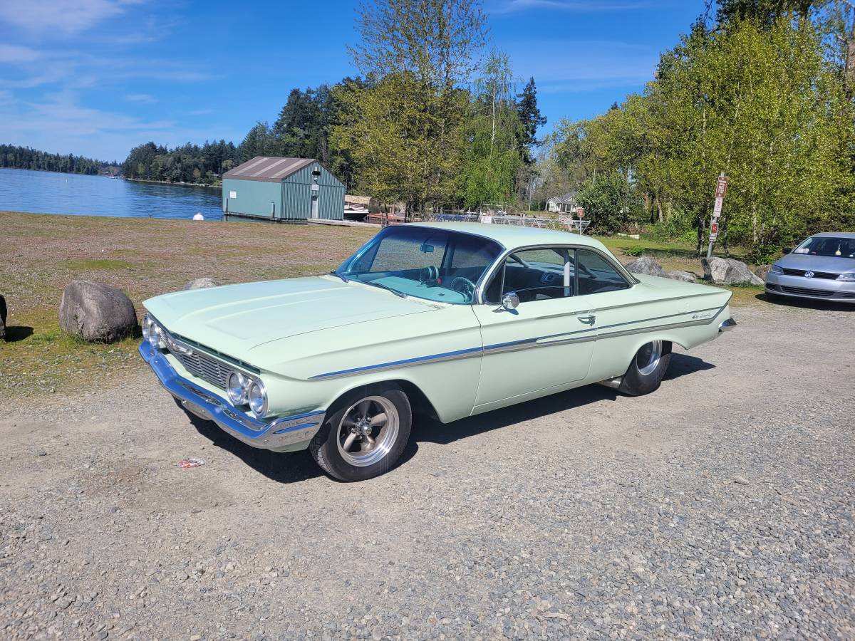 Impala-1961-green-7