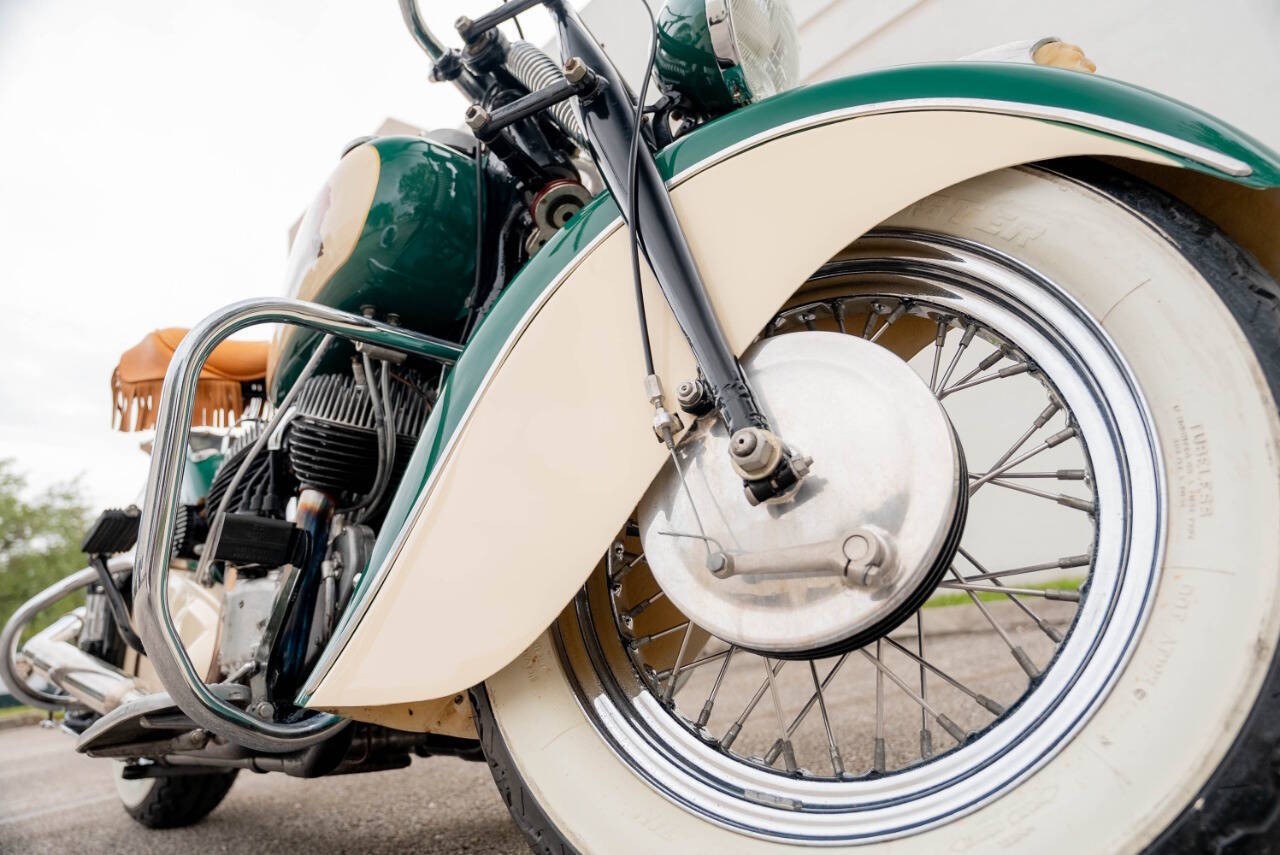 Indian-Cheif-1946-Motorcycles-Scooters-10