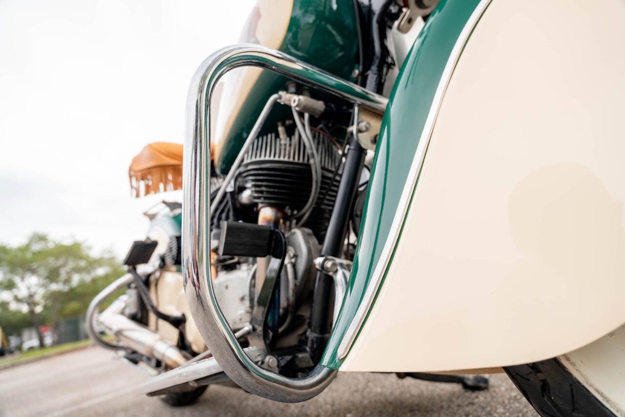 Indian-Cheif-1946-Motorcycles-Scooters-16