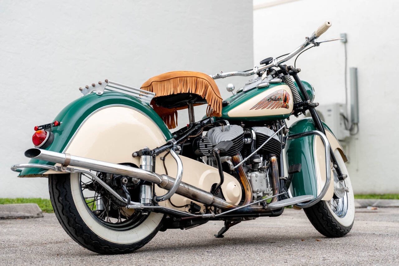 Indian-Cheif-1946-Motorcycles-Scooters-2