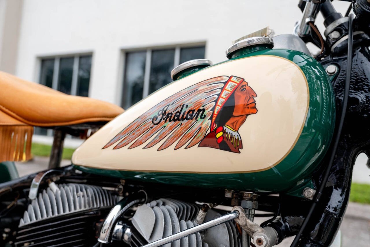 Indian-Cheif-1946-Motorcycles-Scooters-23