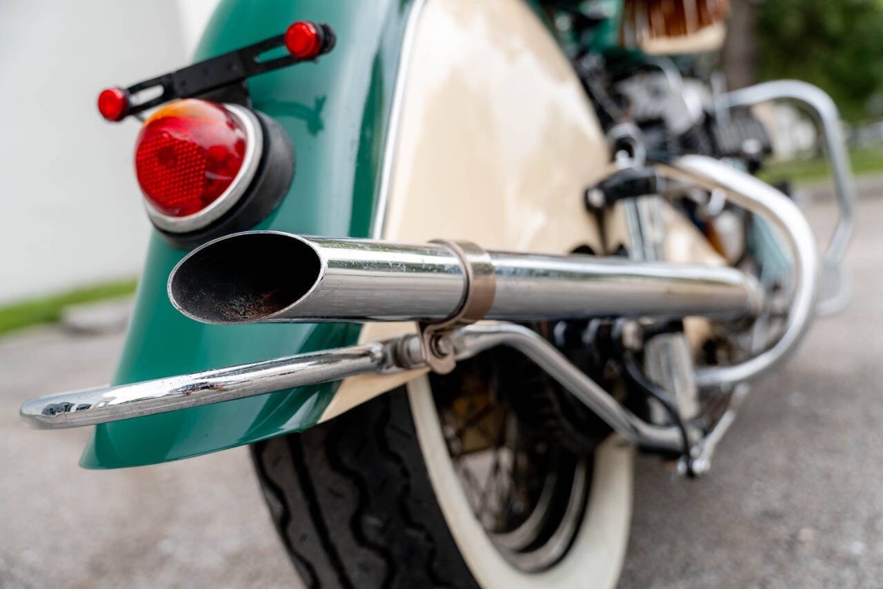 Indian-Cheif-1946-Motorcycles-Scooters-34
