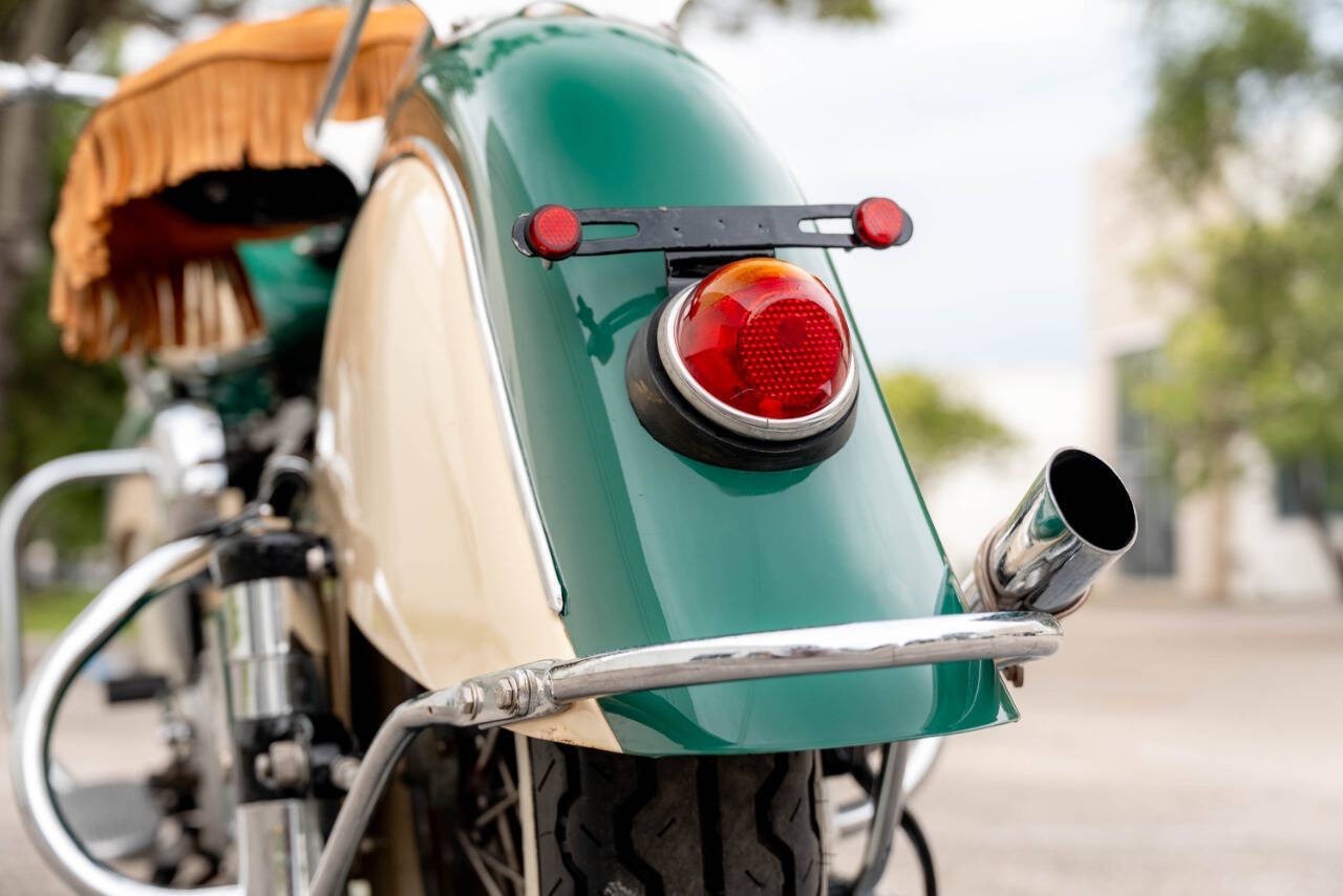 Indian-Cheif-1946-Motorcycles-Scooters-39