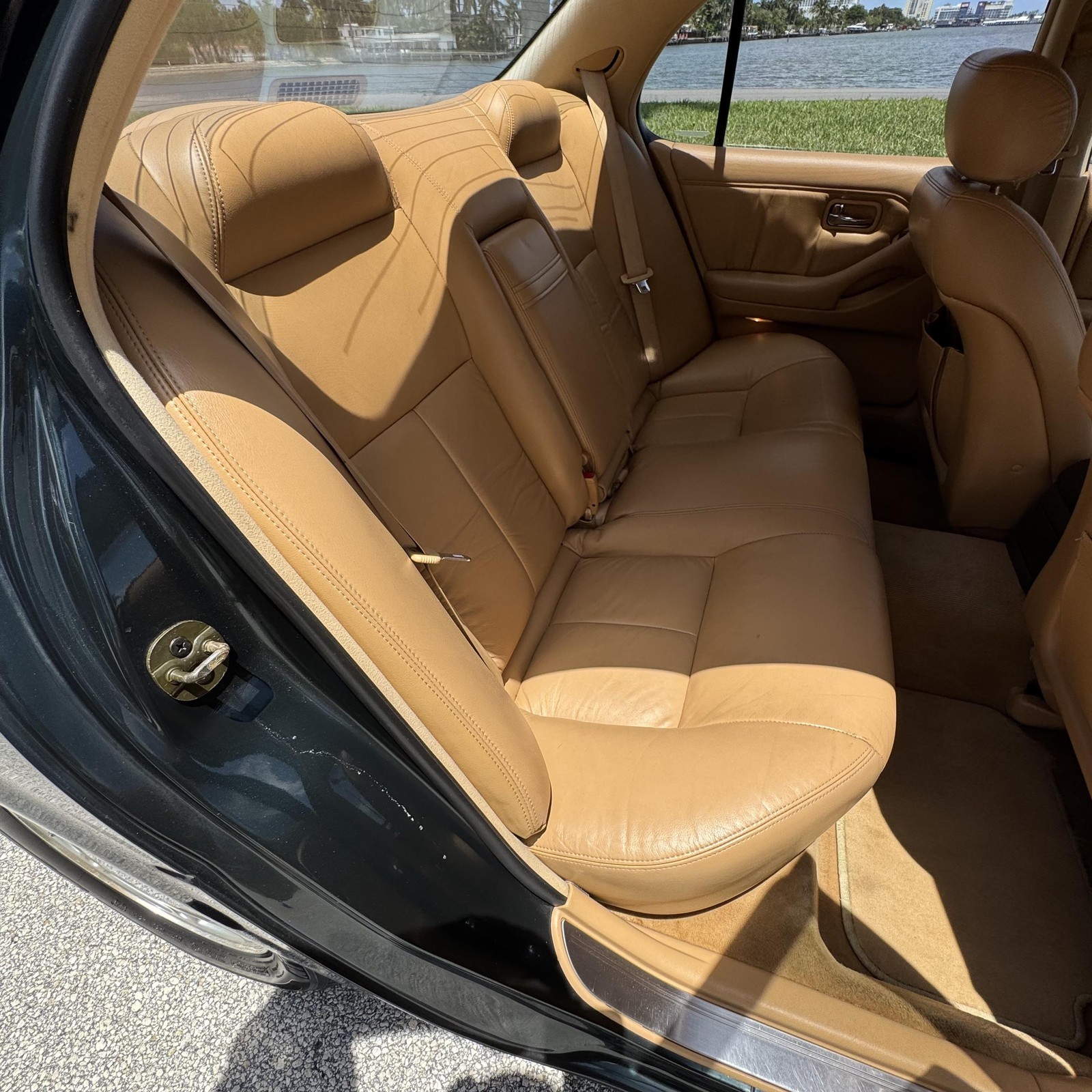 Infiniti-J30-1993-19