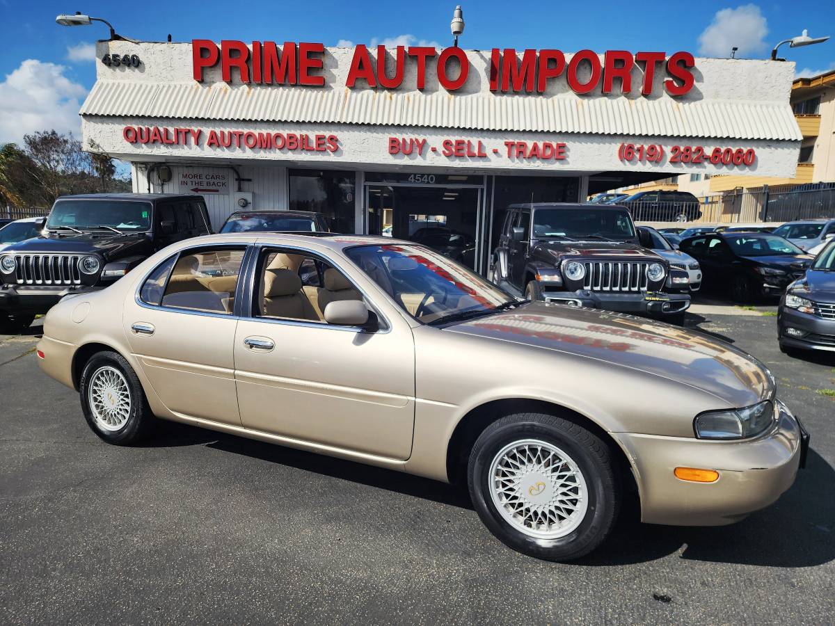 Infiniti-j30-1995-1