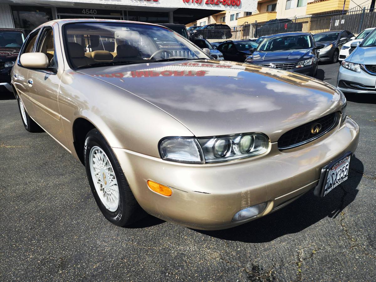 Infiniti-j30-1995-2