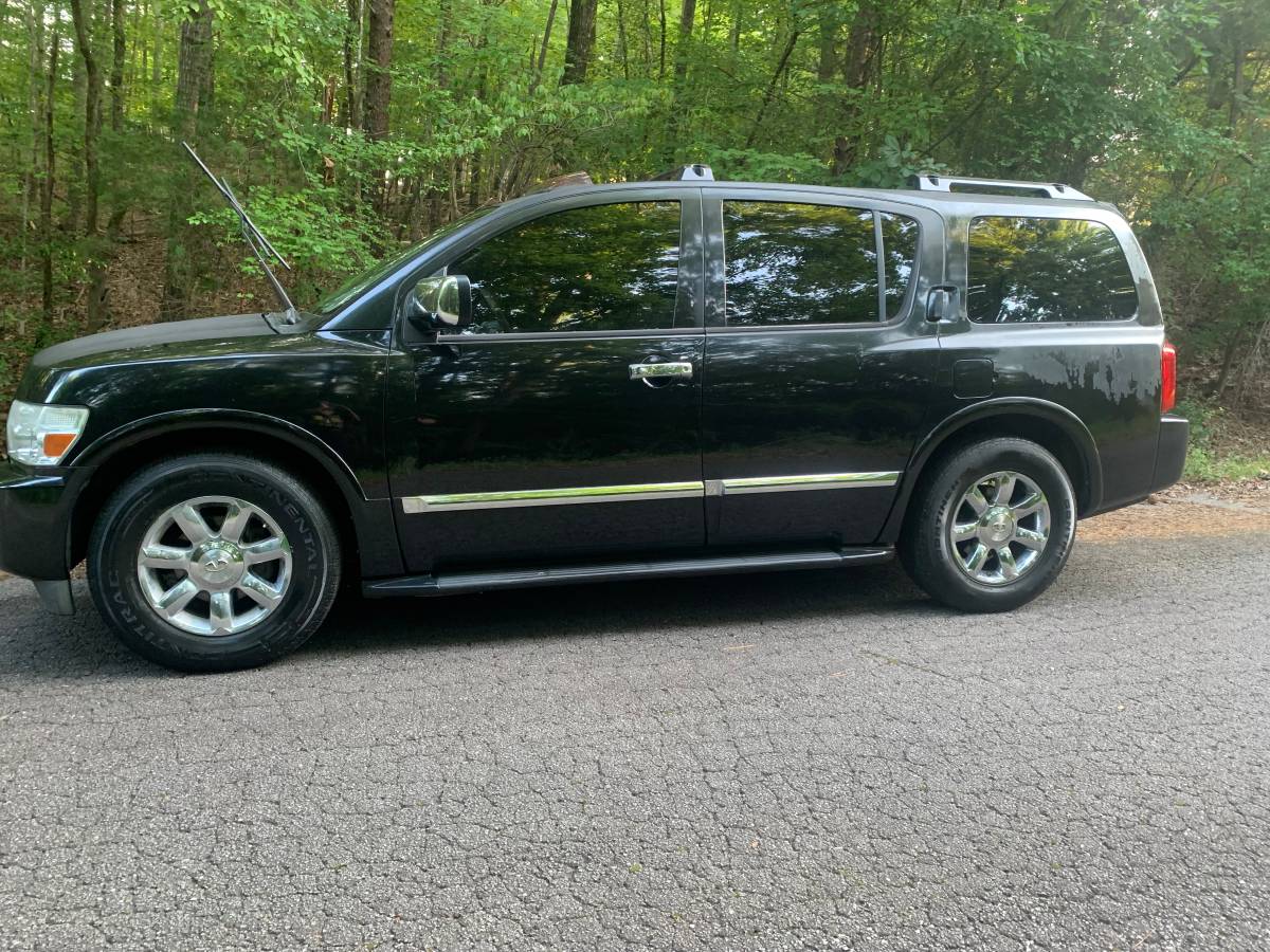 Infiniti-qx56-1990-2