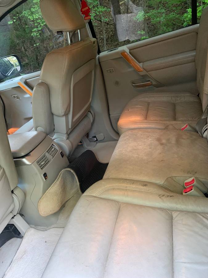 Infiniti-qx56-1990-5