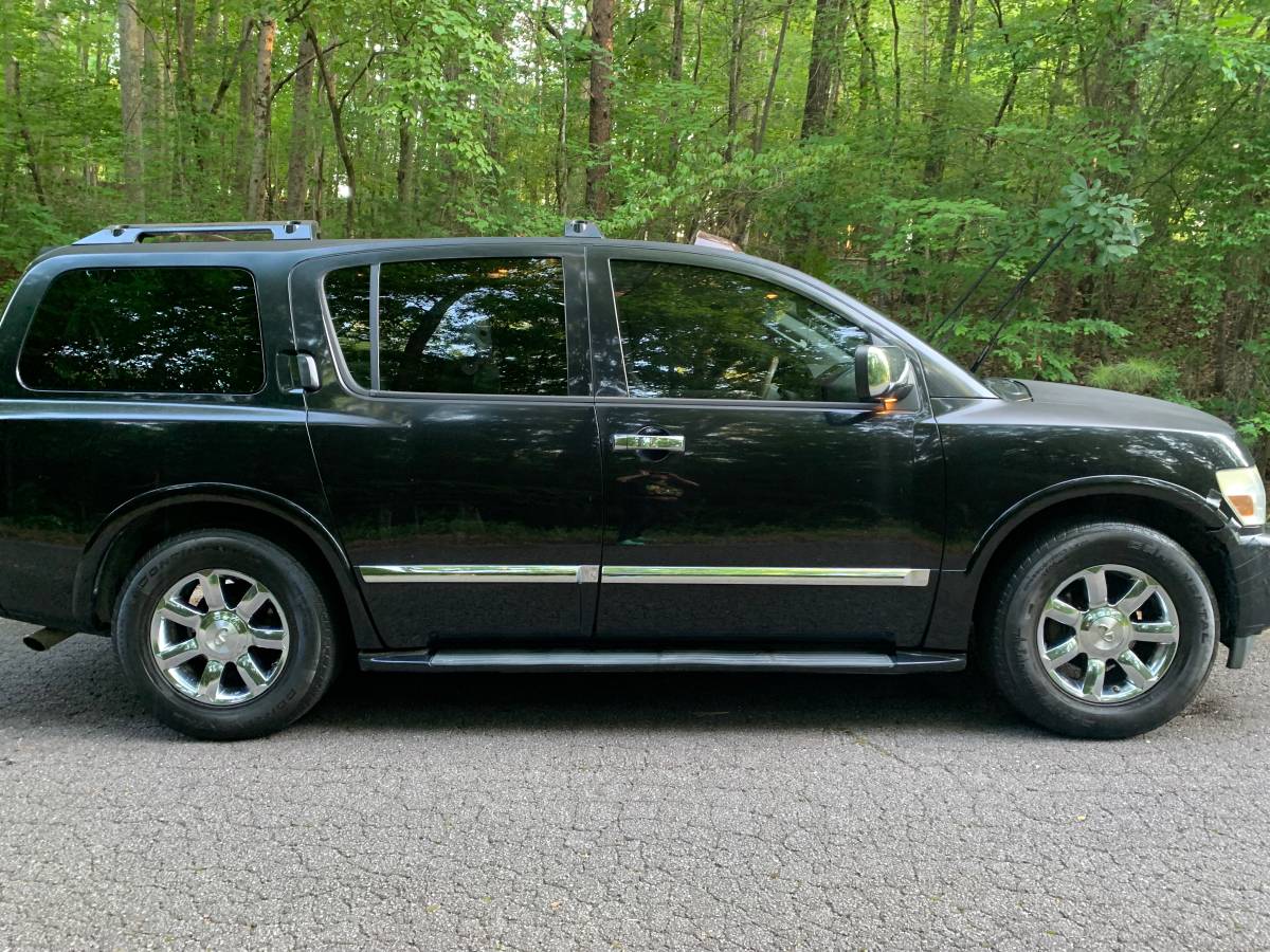 Infiniti-qx56-1990-9