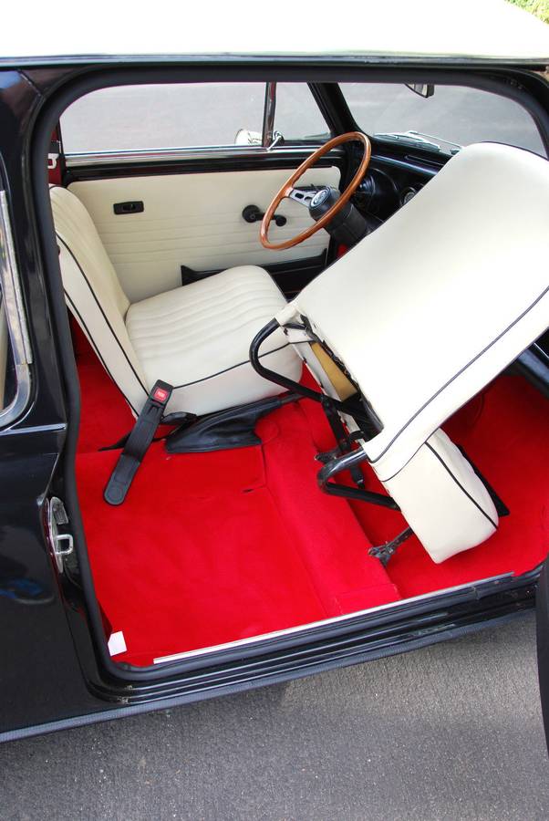 Innocenti-mini-cooper-1275-gt-1973-black-13