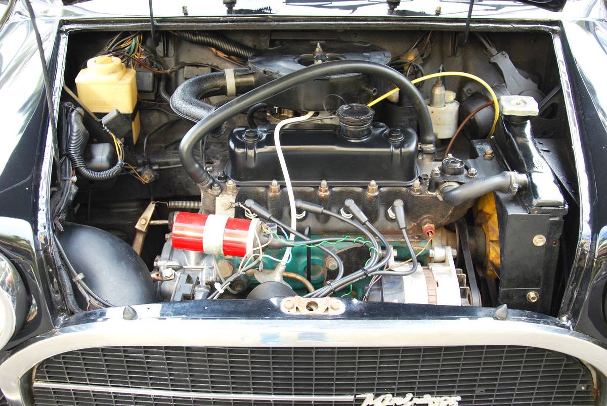 Innocenti-mini-cooper-1275-gt-1973-black-16