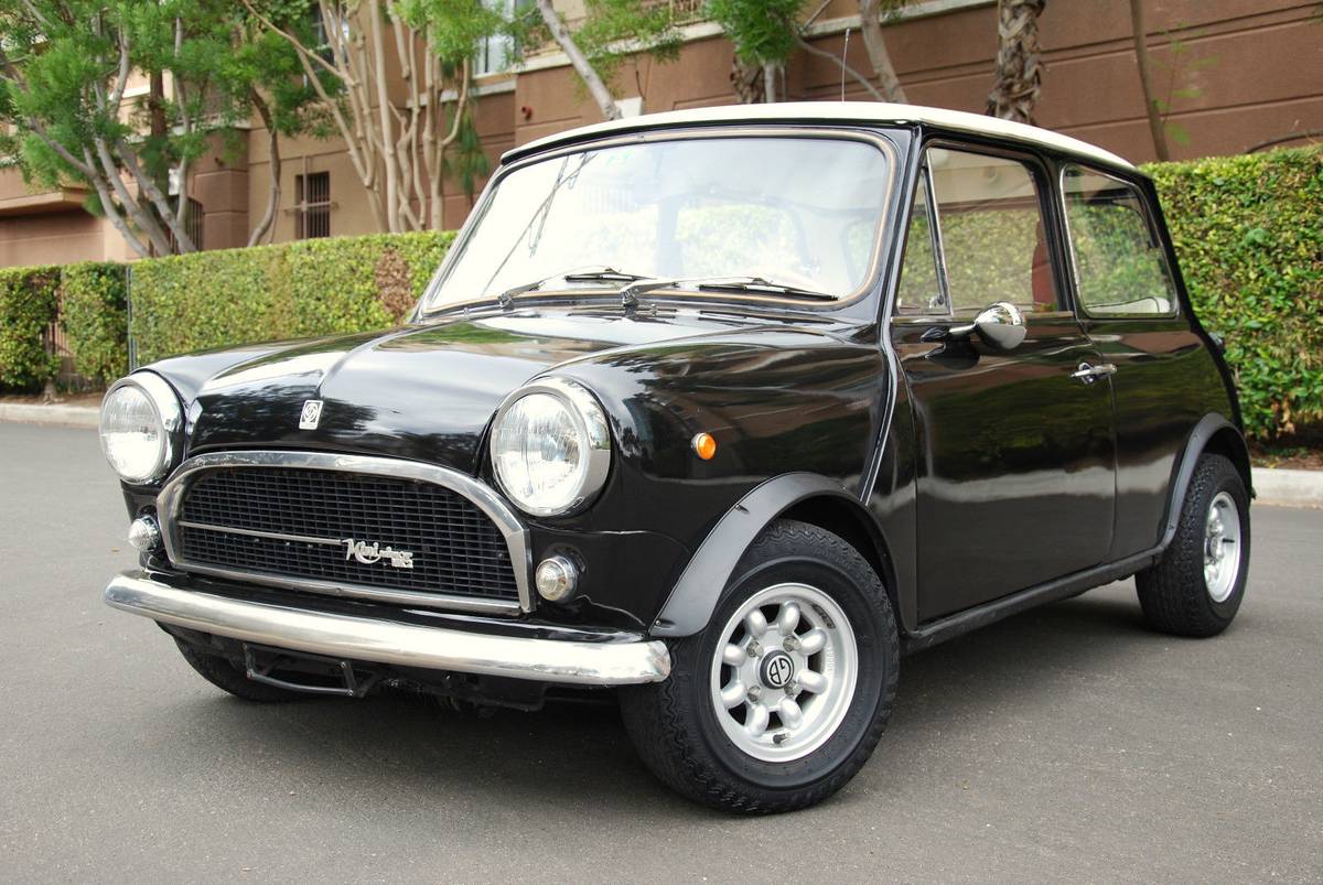 Innocenti-mini-cooper-1275-gt-1973-black-4