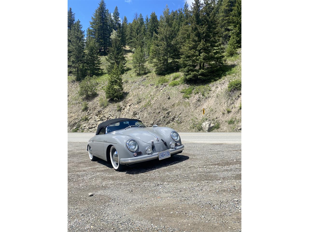 Intermeccanica-Speedster-1958-Grey-Black-4