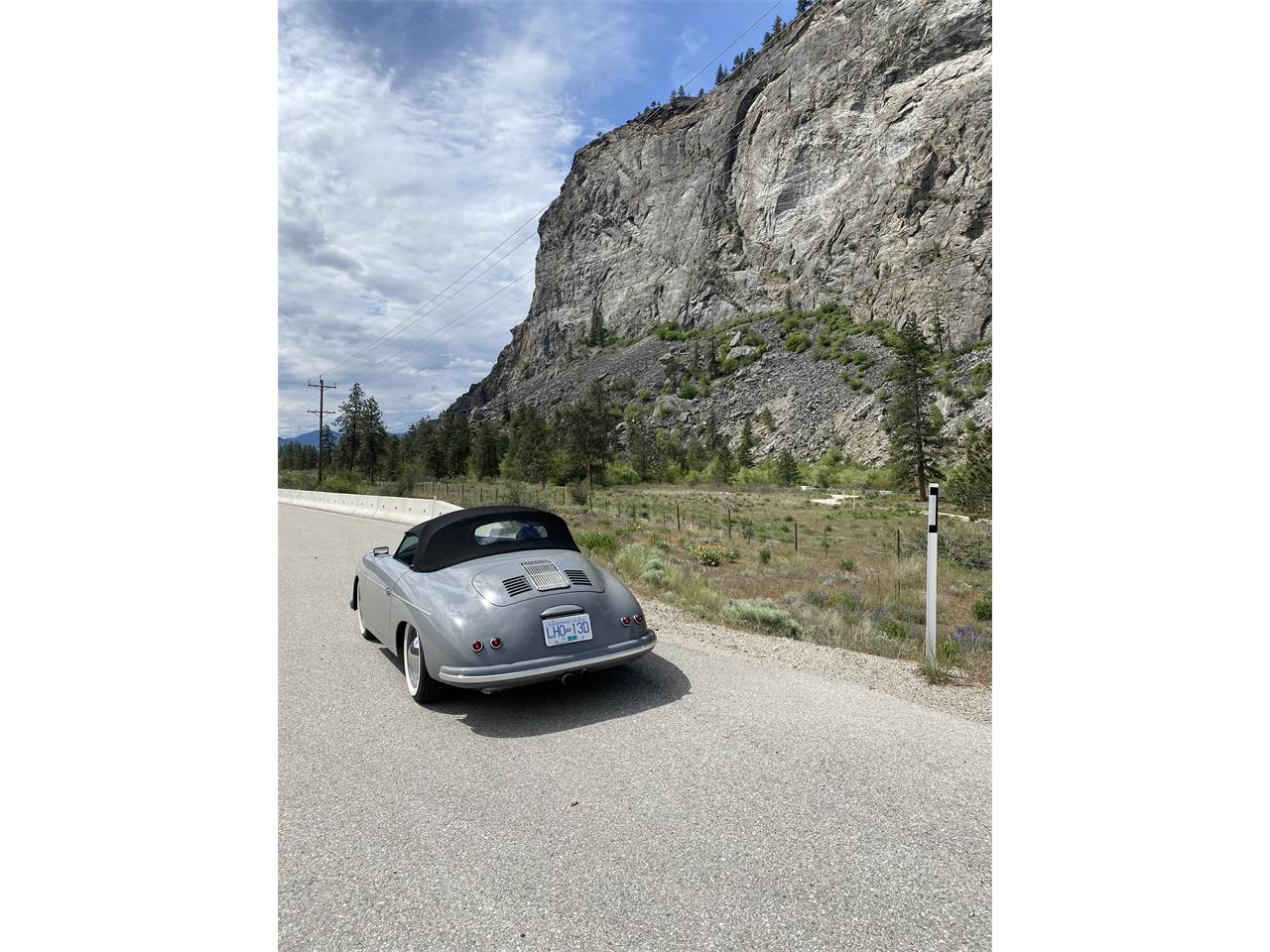 Intermeccanica-Speedster-1958-Grey-Black-7