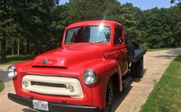 International-1-ton-pickup-1956-Red-Red-and-Light-tan-6