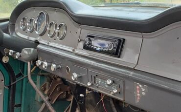 International-1200c-1963-Green-7