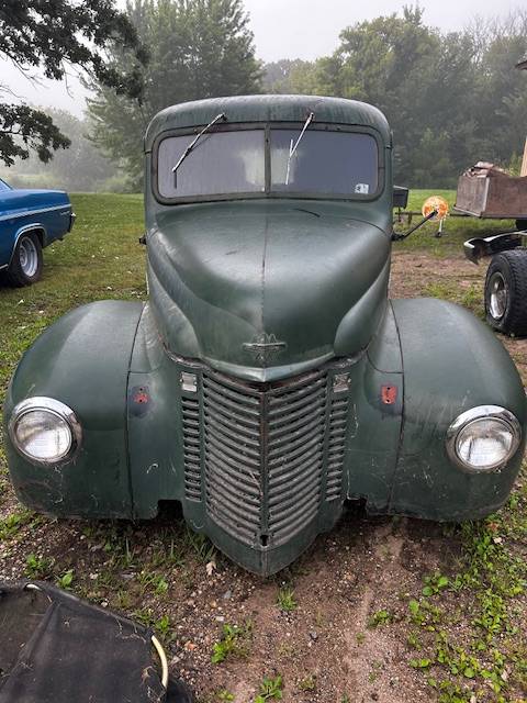 International-1946-green-2