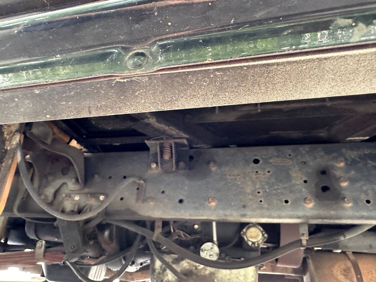 International-3000-diesel-1993-white-12