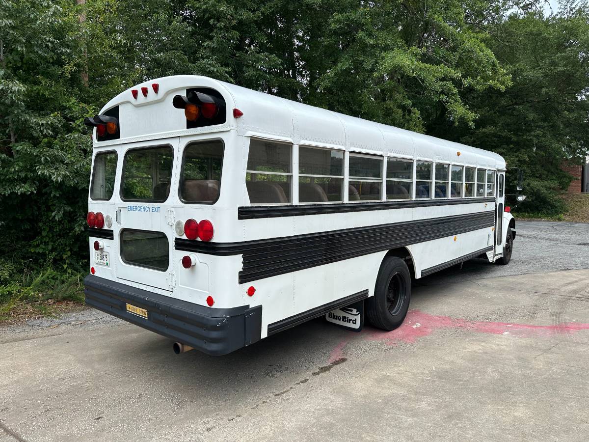 International-3000-diesel-1993-white-3