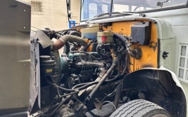 International-3000-diesel-1993-white-8