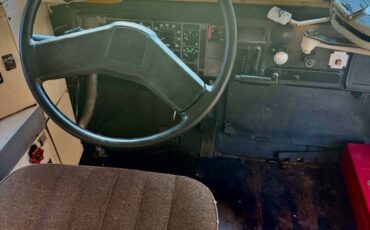 International-3700-bluebird-diesel-1990-yellow-5