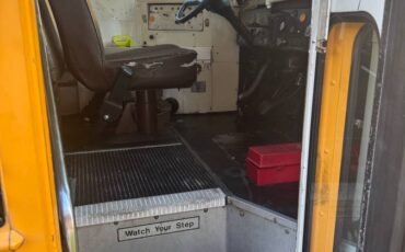 International-3700-bluebird-diesel-1990-yellow-7