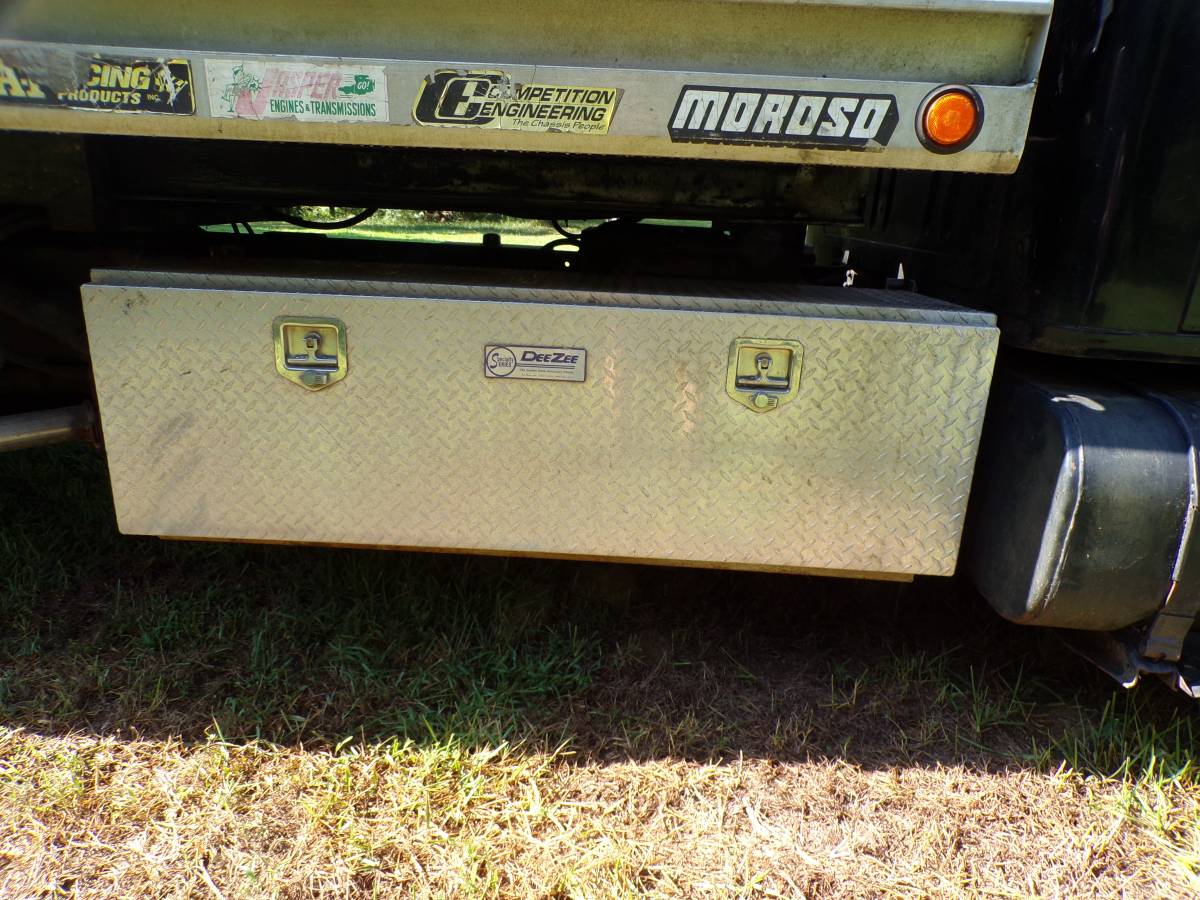 International-4600-series-1992-black-11