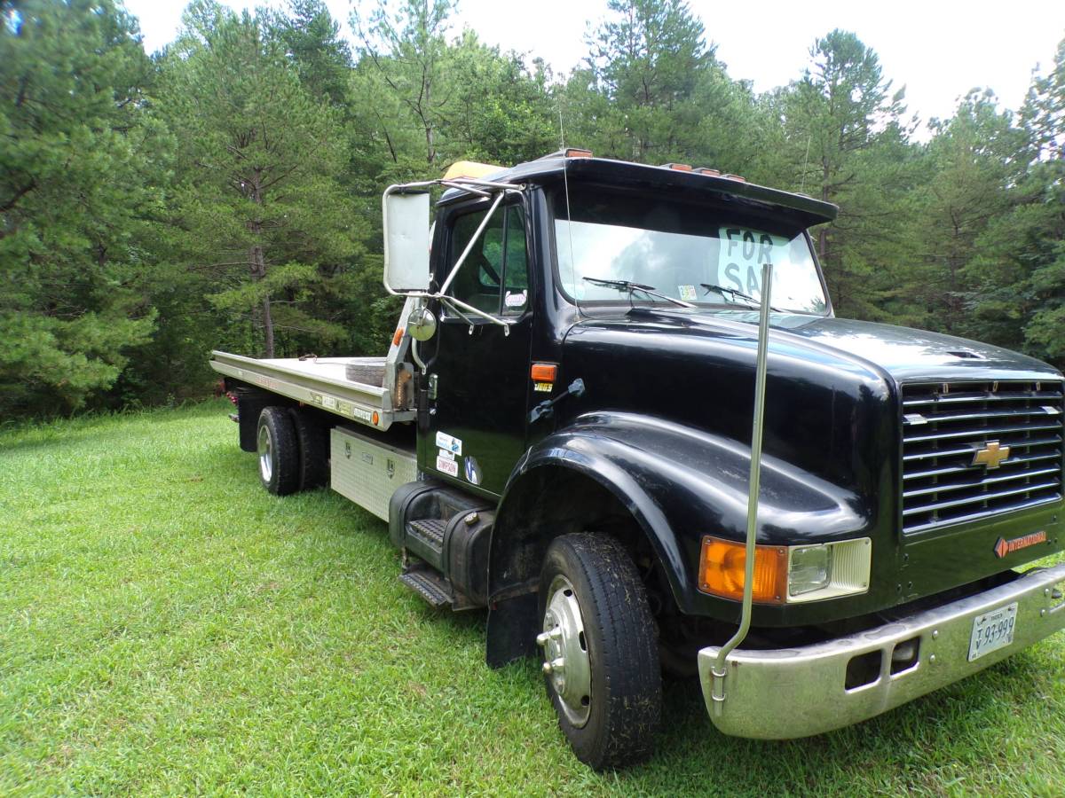 International-4600-series-1992-black-2