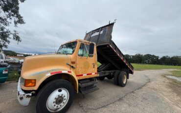 International-4700-diesel-1993-yellow-1