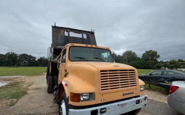International-4700-diesel-1993-yellow-2