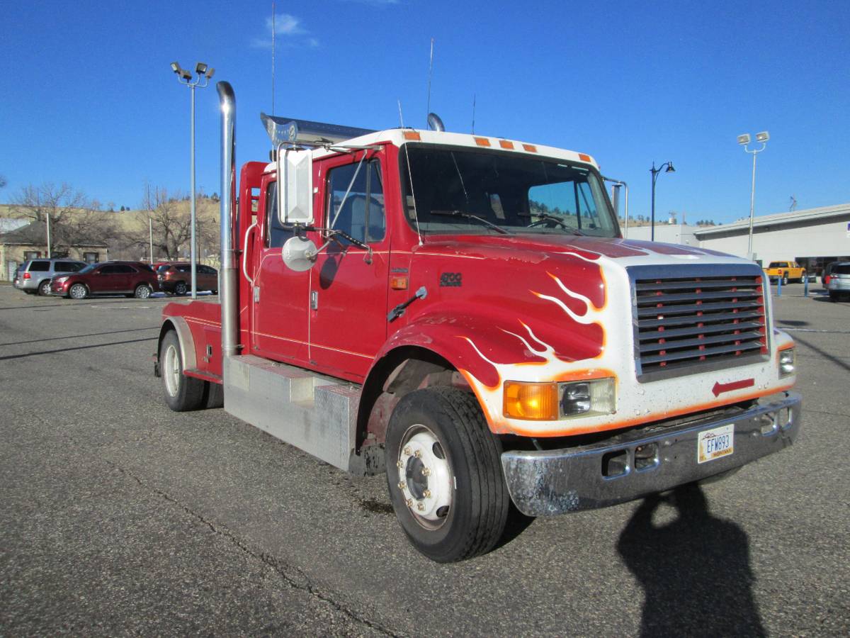 International-4700-diesel-1995-red-1